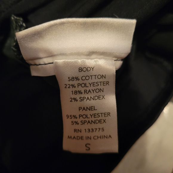 NWT Maternity Jeans with Full Panel Belly Band - Picture 9 of 10